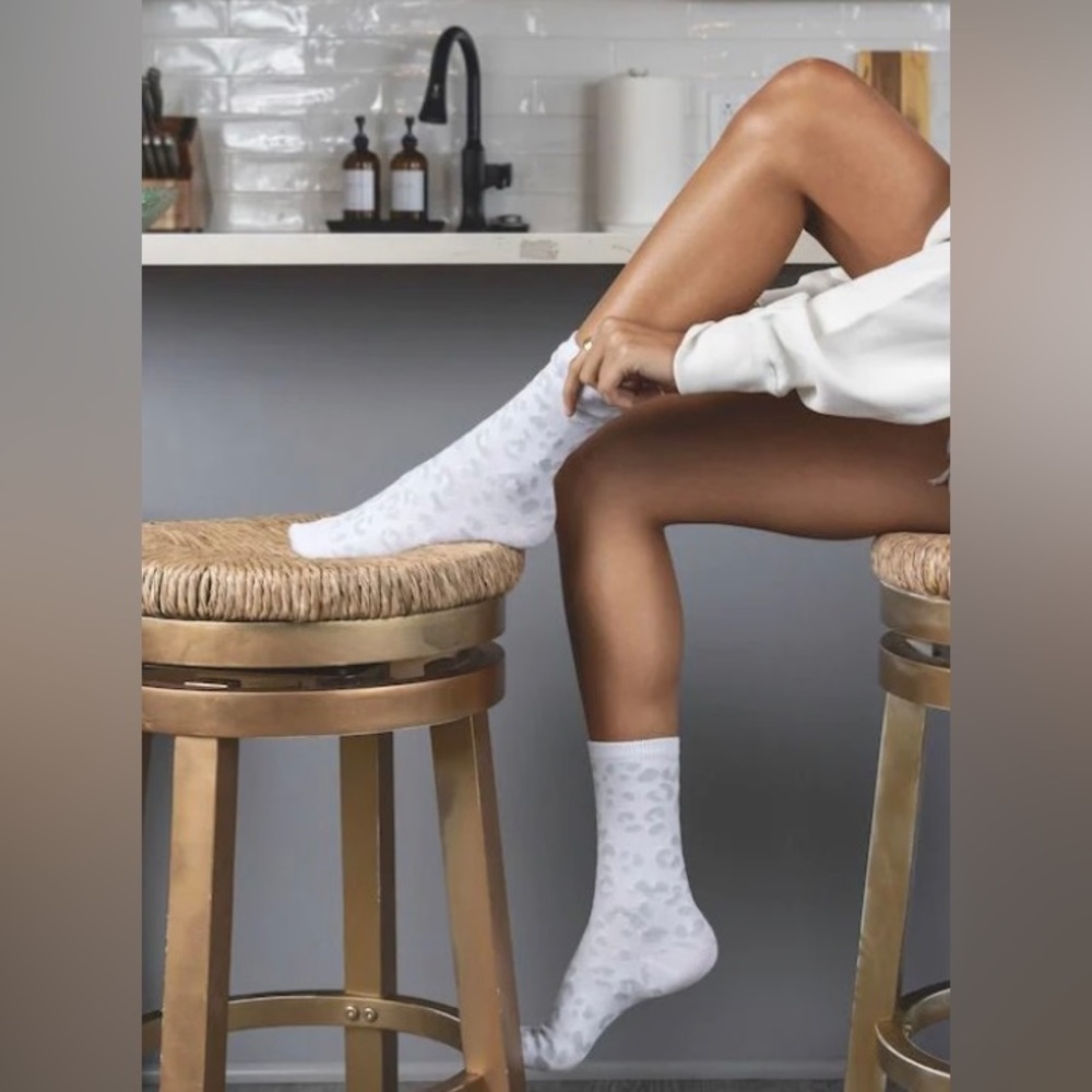 💟FUN SOCKS🌀Crew Style Soft & Neutral Animal Print Socks ✳️